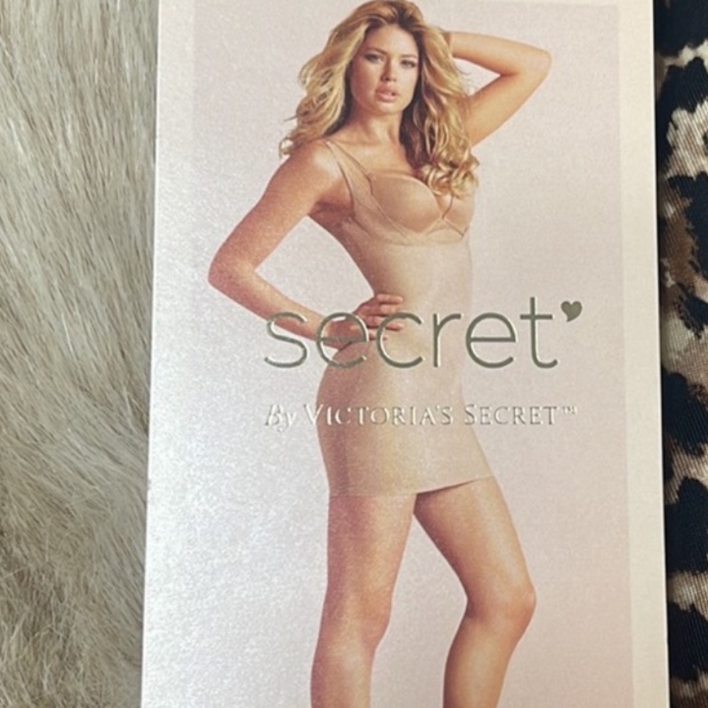 Victoria's Secret SO CURVACEOUS Push UP Shaping Slip With Panty X-Small